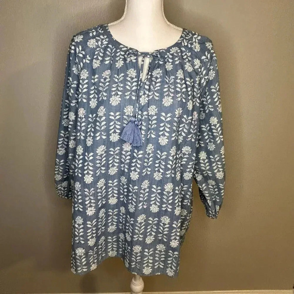 Chico's chambray popover with iridescent sequin details on front size 3 (XL 16) - Picture 1 of 12